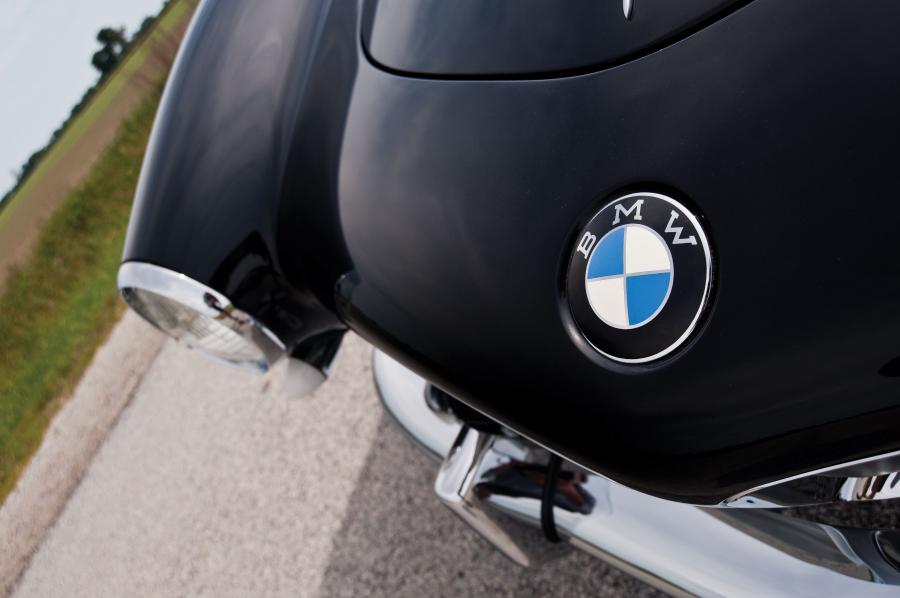 Детали экстерьера BMW 507 (Series II) 1957 года  (фото 58 из 177)